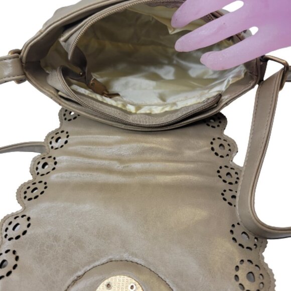 Taupe Crossbody Handbag Adjustable Strap Travel Casual Flap Handbag-New - Picture 5 of 9